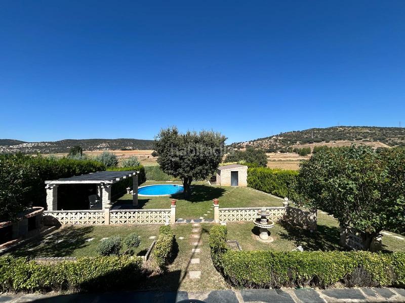 Foto e47ba2ff-ee60-4194-92ec-0e0ffc53cbc6. Xalet amb calefacció piscina a Fuentenovilla