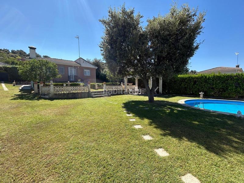 Foto f6b467c9-4ecf-4913-86ec-776af47a4733. Xalet amb calefacció piscina a Fuentenovilla