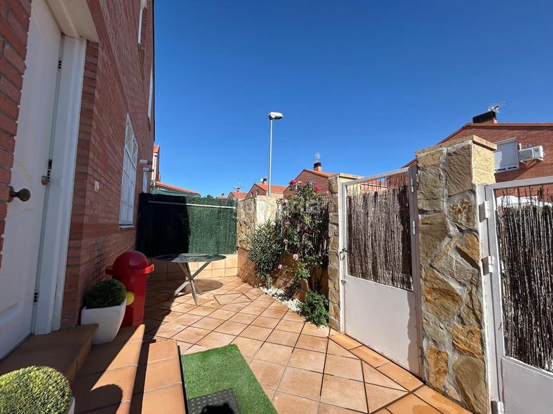 Foto 1eb3f270-a824-493f-afe0-456f06433b46. Chalet  pareado en venta en Pioz