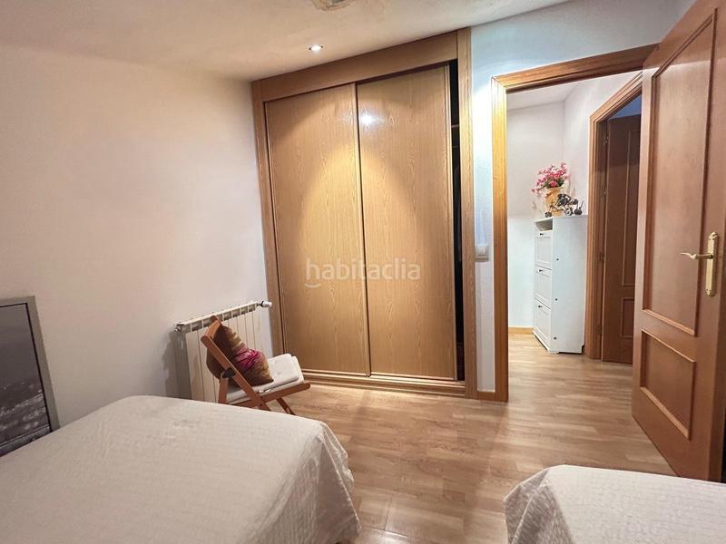 Foto 6e0b5bcb-9aff-47a4-a80e-51f2f0ded0a8. Chalet  pareado en venta en Pioz