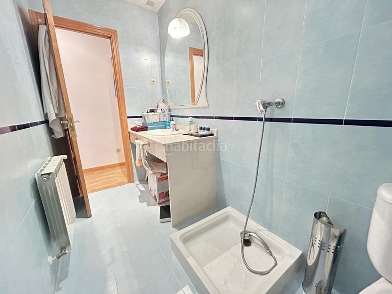 Foto 7ea25fcf-5e7a-41c9-ba77-9907c970d282. Chalet  pareado en venta en Pioz