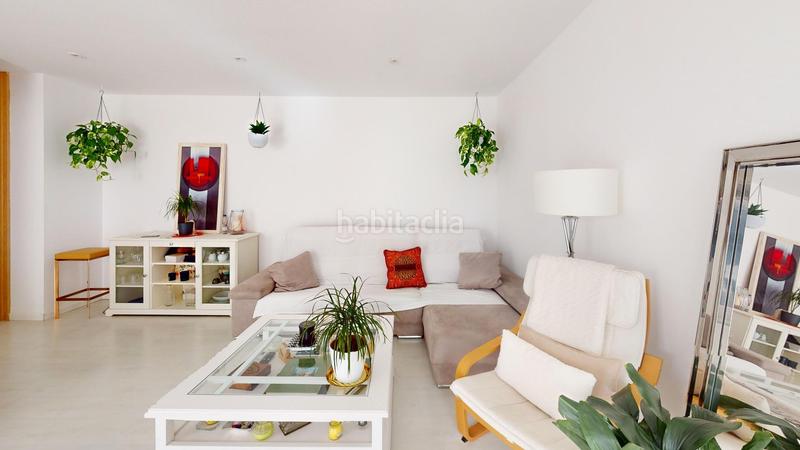 Foto d70e8b91-5412-4a94-957f-4e65642f376c. Chalet  pareado en venta en Pioz