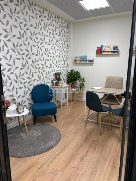 Foto c9294fb8-3a17-4b10-bc51-4bb36300b95a. Lloguer oficina a Ensanche Alcalá de Henares