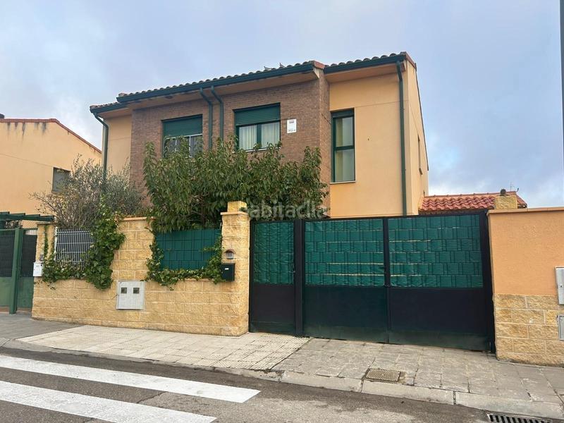 Foto 036d4272-edf0-4429-9a24-eaa59a31b1ad. Maison jumelée avec chauffage dans Pioz