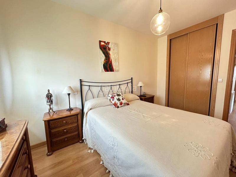 Foto 2b3b8d10-b0b6-4aab-930d-eac147b8b466. Maison jumelée avec chauffage dans Pioz