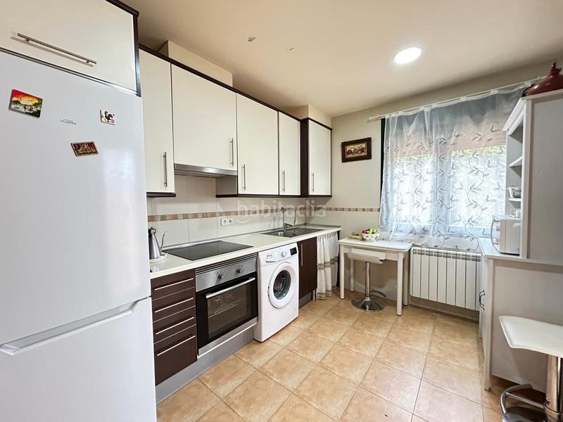 Foto 325938be-c1e5-43f1-9446-a4146d746780. Maison jumelée avec chauffage dans Pioz