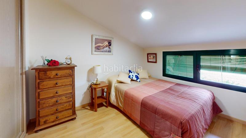 Foto c8f14219-7207-4c15-b220-150b36ba2fe3. Maison jumelée avec chauffage dans Pioz