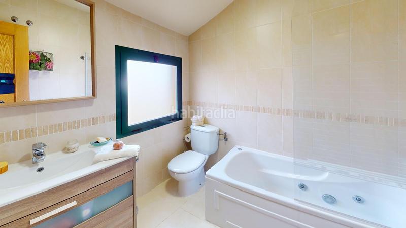 Foto caa626f8-3d11-49d1-a7f9-8bf88f4dcc5e. Maison jumelée avec chauffage dans Pioz