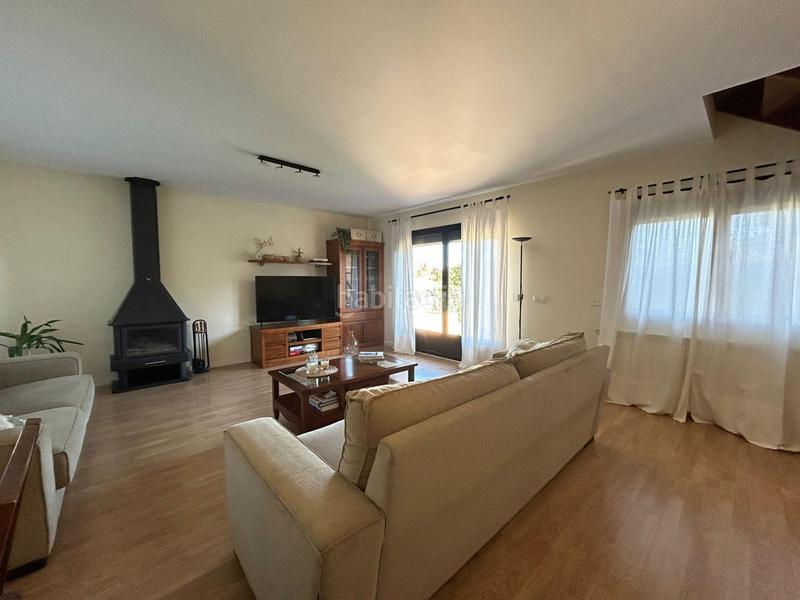 Foto 17cbaeef-782d-4959-a54a-63c2404f1bba. Chalet mit heizung parking pool in Cabanillas del Campo