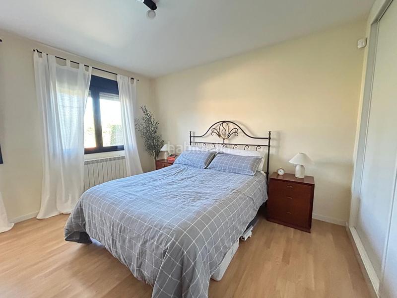 Foto 219c426e-078b-4066-9374-1df7f6b2655f. Chalet mit heizung parking pool in Cabanillas del Campo