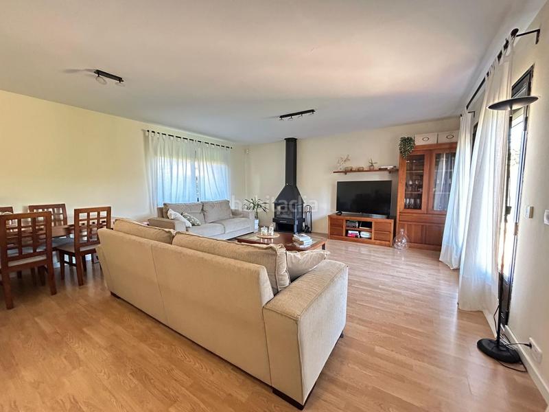 Foto 2e560493-2d10-4f70-8417-23a342d7c158. Chalet mit heizung parking pool in Cabanillas del Campo