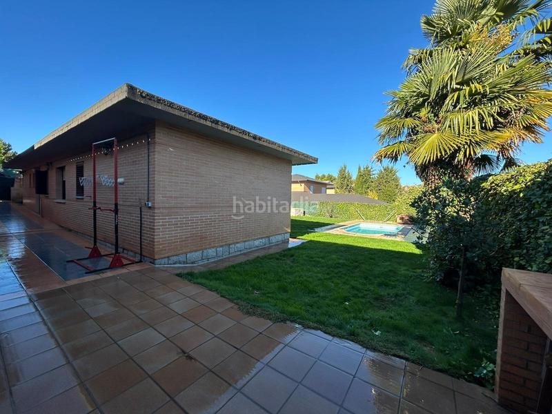 Foto 6b9d4238-ad76-493d-aeaa-4c74a4111dcc. Chalet mit heizung parking pool in Cabanillas del Campo