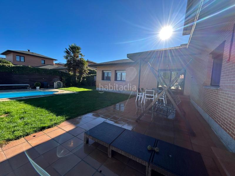Foto 3c0f31eb-13a7-46c8-b591-65c7e6ea750c. Xalet amb calefacció aparcament piscina a Cabanillas del Campo