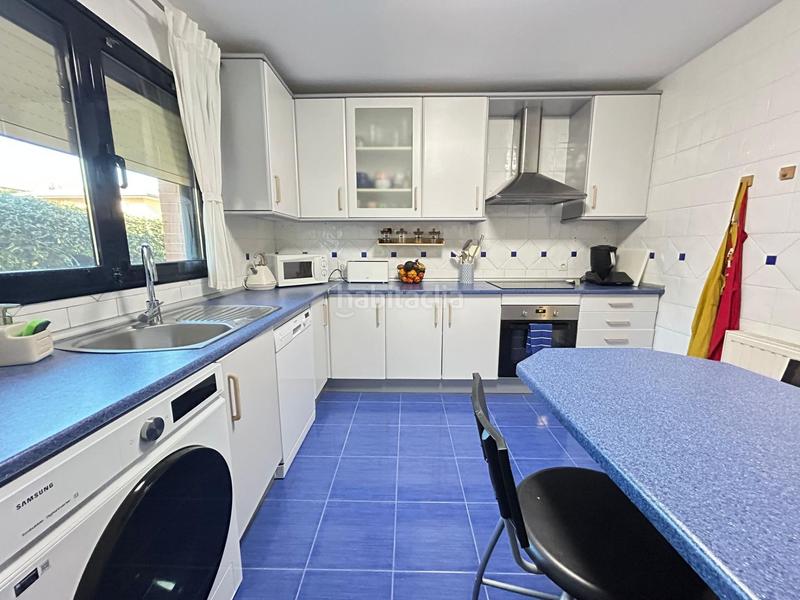 Foto aaa7f361-d657-401c-9268-528ecdd6e57c. Xalet amb calefacció aparcament piscina a Cabanillas del Campo