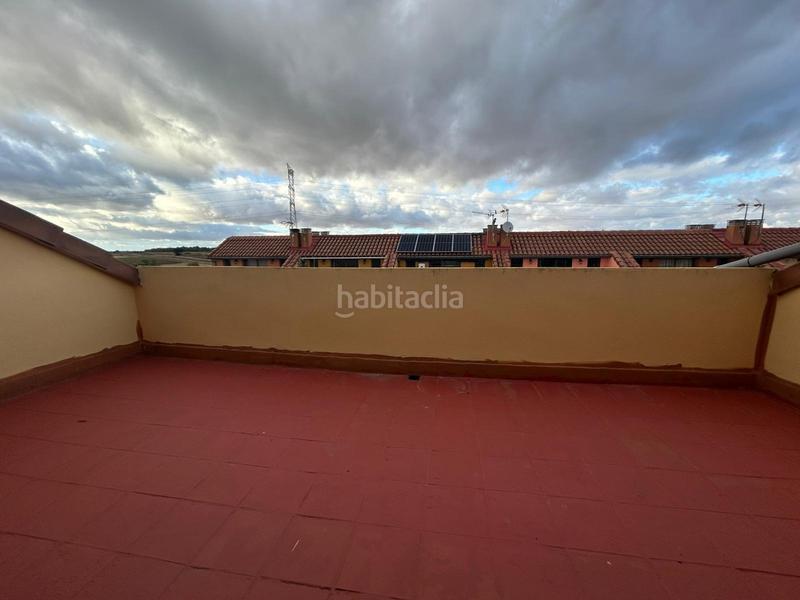 Foto 68838e62-030c-4b25-902c-eac902619231. Chalet con parcheggio in Pioz