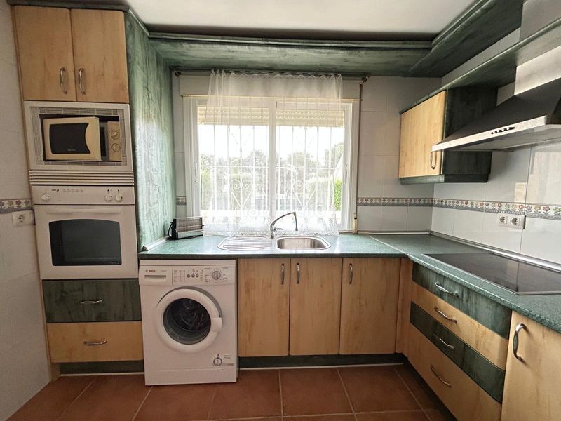Foto 750a0dbc-9270-4f8b-9411-f7b513e80a3c. Chalet  independiente en una planta en Pioz