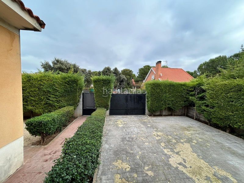 Foto c9ad628a-c712-4489-b514-e3a88520f963. Chalet  independiente en una planta en Pioz