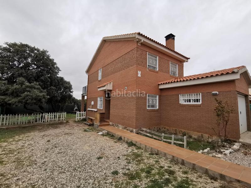 Foto 4ab24a29-de17-49fb-9928-08ae4ba5841e. Xalet amb aparcament a Pioz