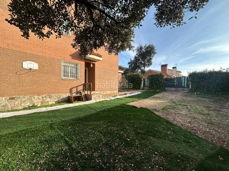 Foto f8ecca89-bc7b-4442-a416-f155a839c172. Xalet amb aparcament a Pioz