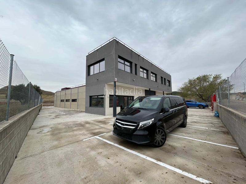 Foto 3e411f52-a571-4a88-bef9-4c49b309b2fa. Fabrikhalle in Villalbilla pueblo Villalbilla