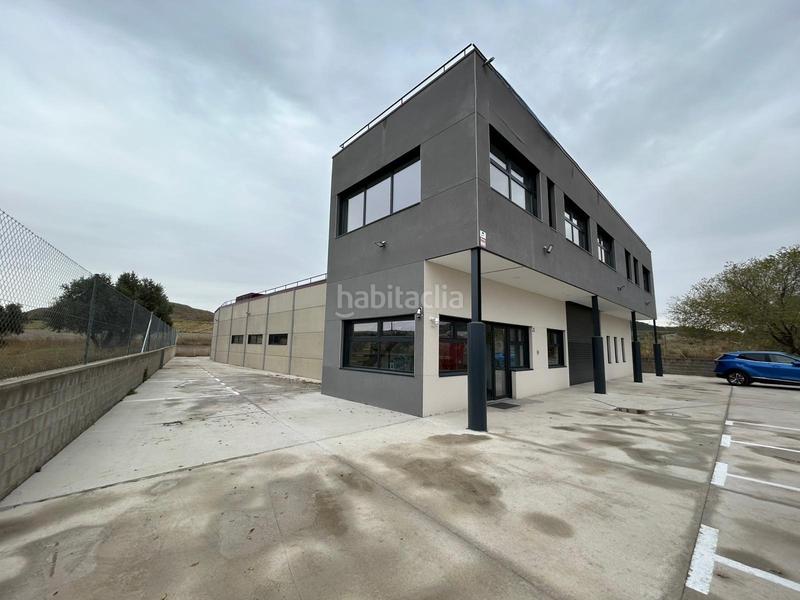 Foto 6f3834ba-d038-4e67-88e3-3ad6c0e77b90. Fabrikhalle in Villalbilla pueblo Villalbilla