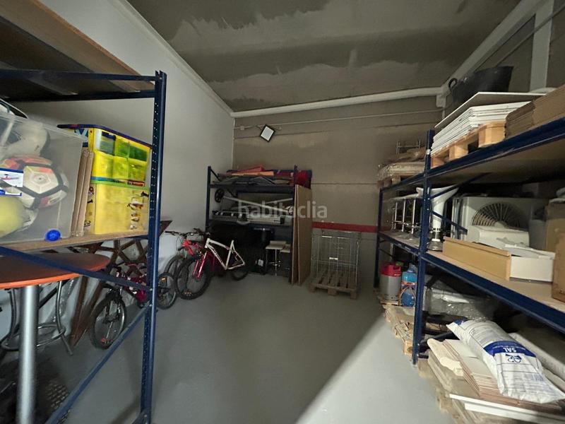 Foto 7ebeb087-6009-44f6-a0e4-0aa4051d19ff. Fabrikhalle in Villalbilla pueblo Villalbilla