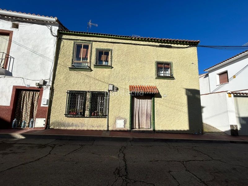 Foto d49ac7e9-f758-480f-ba7d-93a83179391f. Masia a Corpa