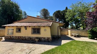 Lloguer Casa aparellada a El Robledal. Alquiler chalet pareado