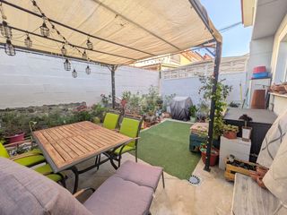 Maison jumelée à Pioz. Adosado en pioz