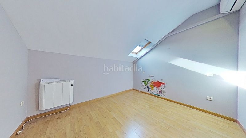 Foto f8d734fc-e620-47dd-9cf3-21f9e3f55a08. Dúplex duplex en Corpa