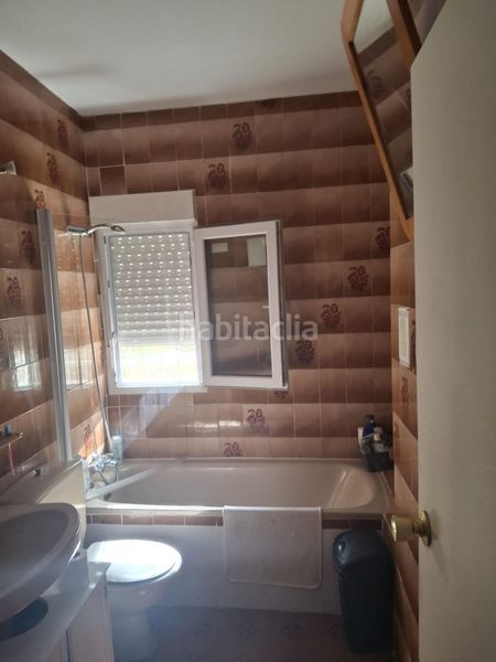 Foto c08a4979-5ced-4f1d-8eb8-bec956657568. Xalet amb aparcament a Renera