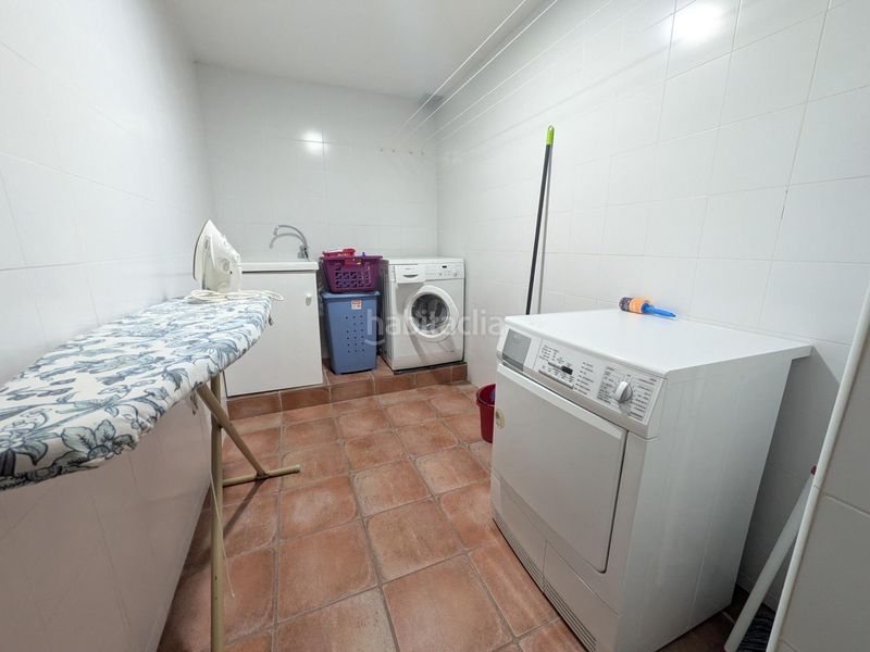 Foto 0fbe2f62-4e6e-4dfd-8f60-6011b3b7d404. Chalet venta chalet urbanizacion sotolargo. en Valdeaveruelo
