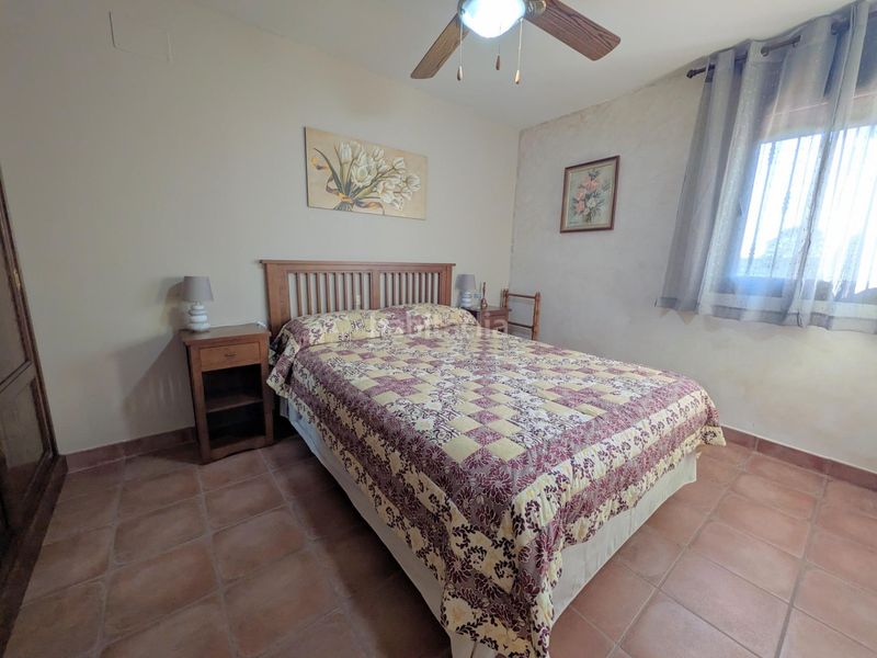 Foto 1e0f36e2-f128-43b5-a9ae-ae5a00bd42b0. Chalet venta chalet urbanizacion sotolargo. en Valdeaveruelo