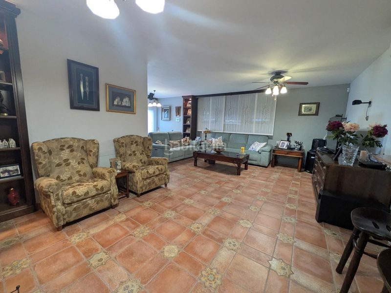Foto ce5ee55b-bff3-4997-8a3b-8746951ecb3e. Chalet venta chalet urbanizacion sotolargo. en Valdeaveruelo