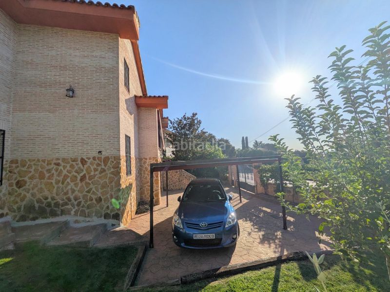 Foto e16d0a1b-229e-4c6b-a6cf-484cac9f2053. Chalet venta chalet urbanizacion sotolargo. en Valdeaveruelo