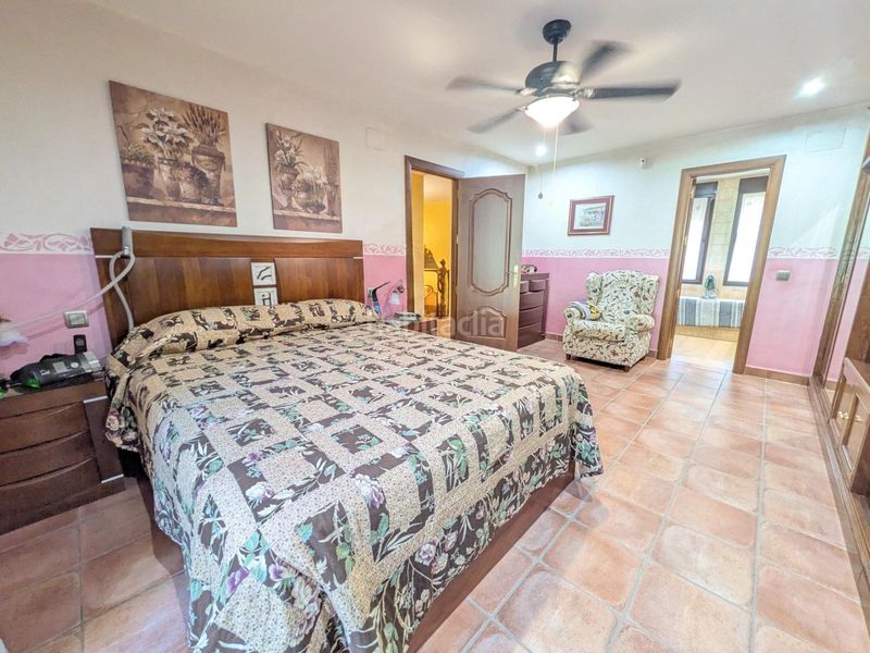 Foto f5eec181-a0f9-4462-a3a3-4c28eb2f03a4. Chalet venta chalet urbanizacion sotolargo. en Valdeaveruelo