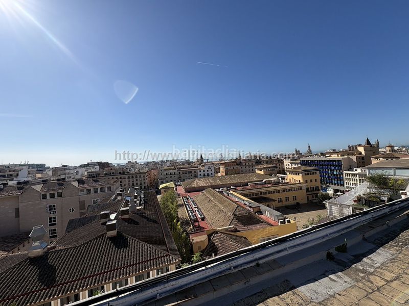 Foto 9a4fa233-5e03-4b96-9308-ba30eb2d9c4b. Àtic amb aparcament a El Mercat Palma de Mallorca