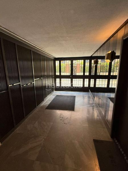 Foto 2fc18d3b-a292-4177-ade4-2c7e9b078f0a. Piso  en venta en calle de julián zugazagoitia en Madrid
