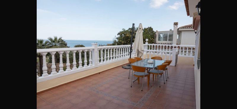 Foto 5db5ca0d-cc2a-470f-9553-8b859592fe79. Chalet avec chauffage parking piscine dans Riviera del Sol Mijas