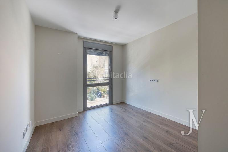 Foto 65958a43-9645-44a0-9ec8-0b31e61add1c. Piso puerta de hierro: edificio del 2015, zonas comunes, piscina, padel, gym, 3 dormitorios con 2 baños, garaje, trasetro en Madrid