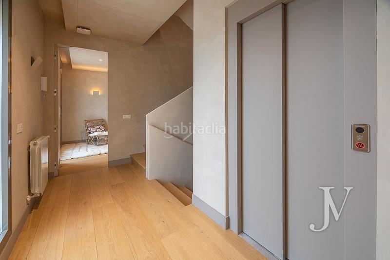 Foto 6361a4b6-e14a-43f1-821b-b3a106d934e1. Xalet amb xemeneia calefacció aparcament piscina a Madrid