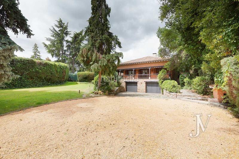 Foto 669937b6-eaf6-4e31-9075-8e4e2852f461. Rent chalet with heating parking pool in Ciudad Universitaria Madrid