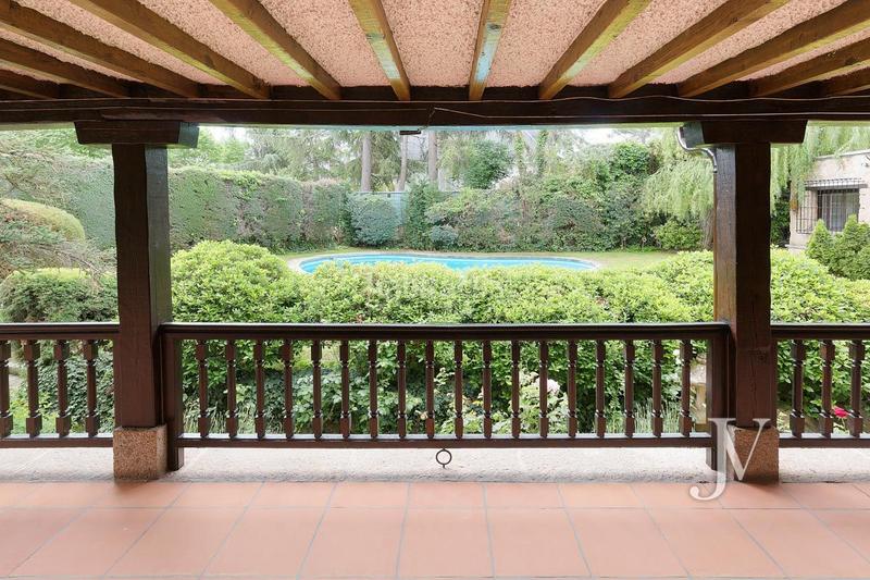 Foto ec77e996-682c-4adf-8a46-6bdf17fb0a0a. Rent chalet with heating parking pool in Ciudad Universitaria Madrid