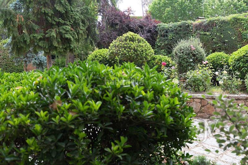 Foto 3bebf6f9-51ab-4e89-ae37-6d21c7ff0b25. Location chalet avec chauffage parking piscine dans Madrid