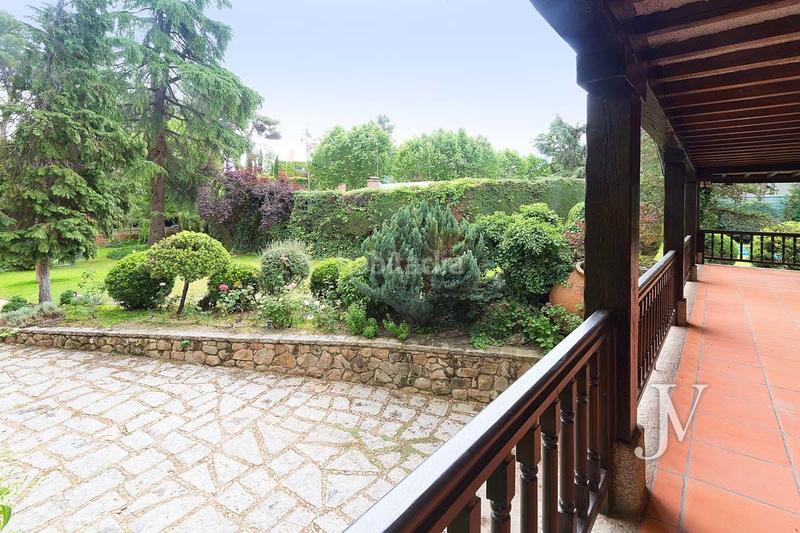 Foto 70db35bb-3f12-4f74-b9d4-57c08157d015. Location chalet avec chauffage parking piscine dans Madrid