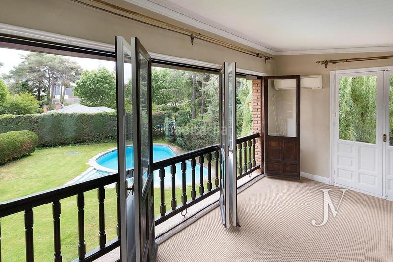 Foto 87788939-ef71-4ce0-89d0-56b9e49512e0. Location chalet avec chauffage parking piscine dans Madrid