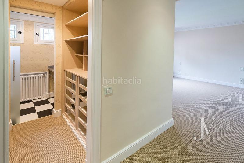 Foto e7fe910e-86e1-4edd-be6a-d5e4724675a1. Location chalet avec chauffage parking piscine dans Madrid