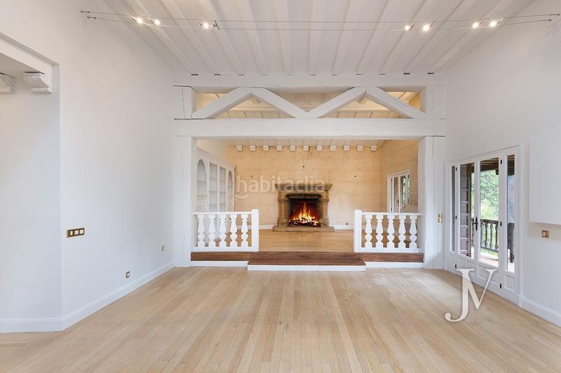 Foto 9c50d0f9-8746-4c10-9afe-2b9782f9e2a6. Affitto chalet con riscaldamento parcheggio piscina in Madrid