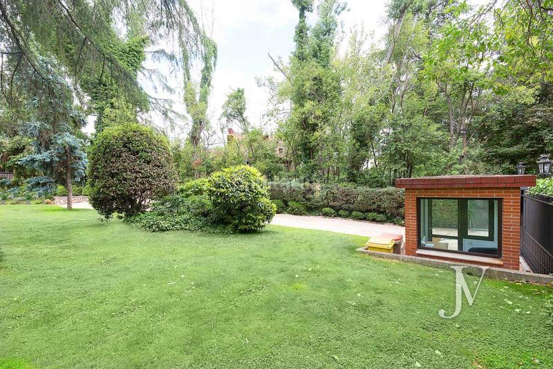 Foto a80e5639-500d-4528-9192-d8240fa888b1. Affitto chalet con riscaldamento parcheggio piscina in Madrid