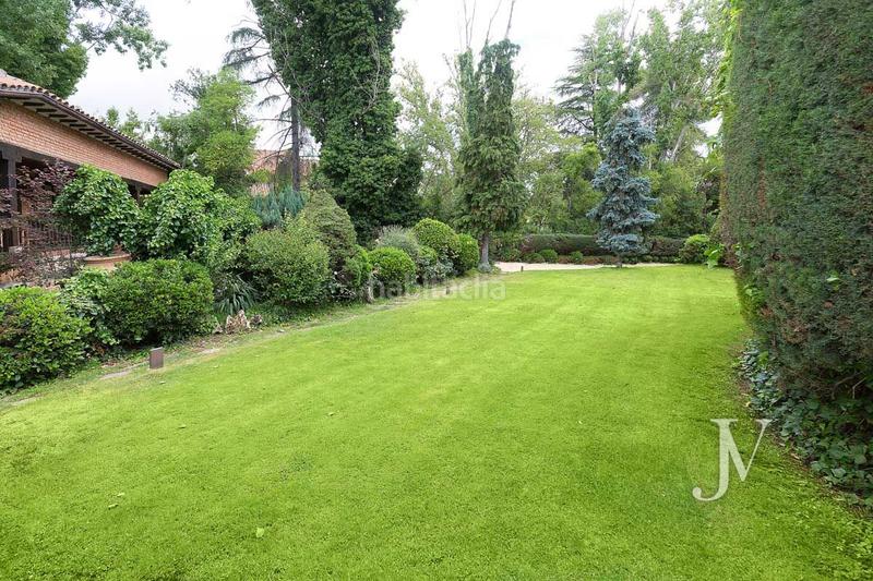 Foto e8cefe41-73ea-46d5-9205-f30ff6819ad1. Affitto chalet con riscaldamento parcheggio piscina in Madrid